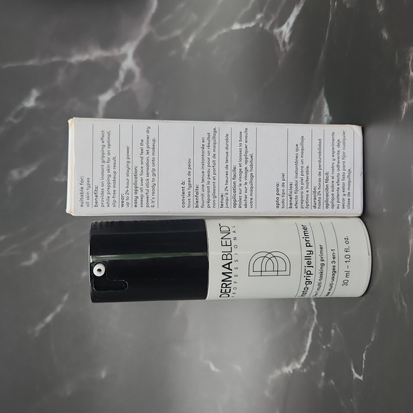 DERMABLEND insta-grip jelly primer 30ml** - Picture 3 of 5